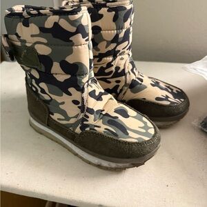 Camouflage Kids Winter Boots